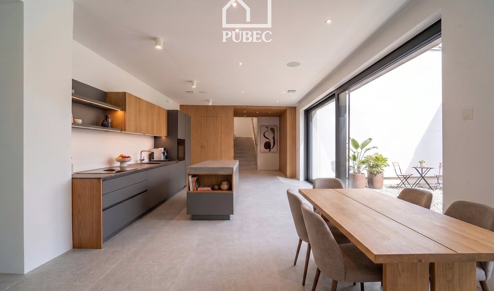Prodej domu 233 m² s pozemkem 2 045 m², Tymákov – náhled fotky 5