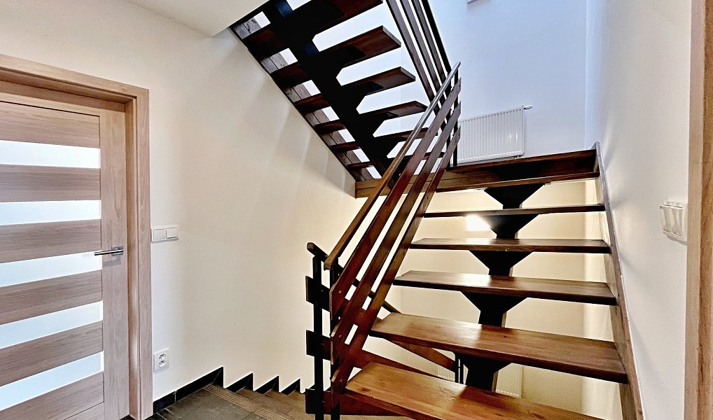 Prodej domu 230 m² s pozemkem 470 m², Libčany – náhled fotky 15