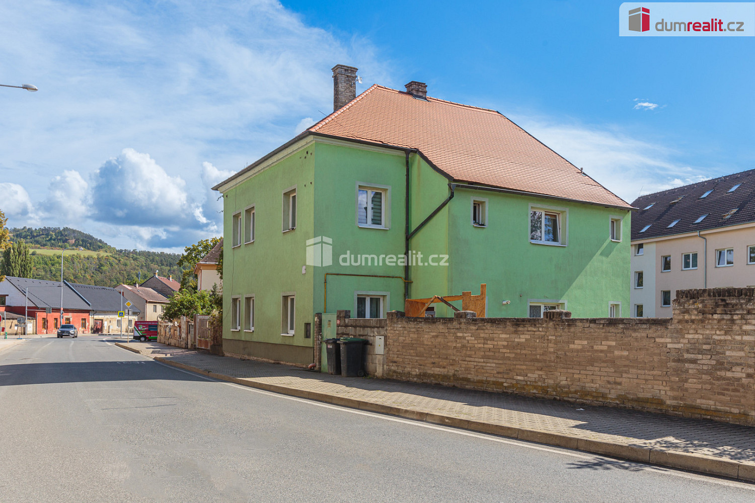 Prodej domu 360 m² s pozemkem 657 m²
