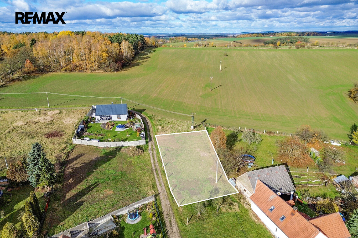 Prodej stavebního pozemku 757 m² – fotografie 5