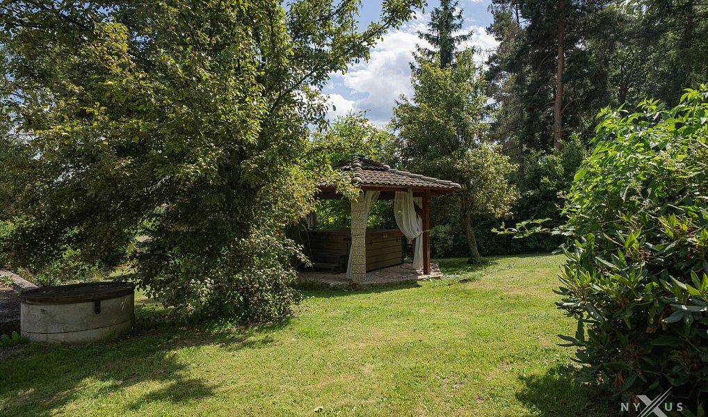 Prodej stavebního pozemku 1 081 m², Mníšek pod Brdy – náhled fotky 2