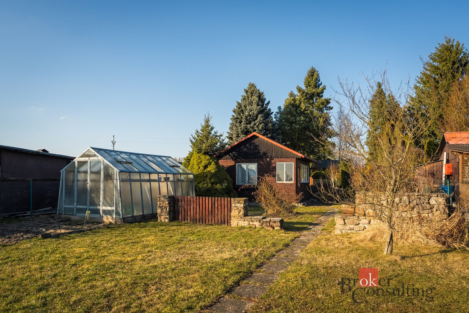 Prodej domu 15 m² s pozemkem 387 m²