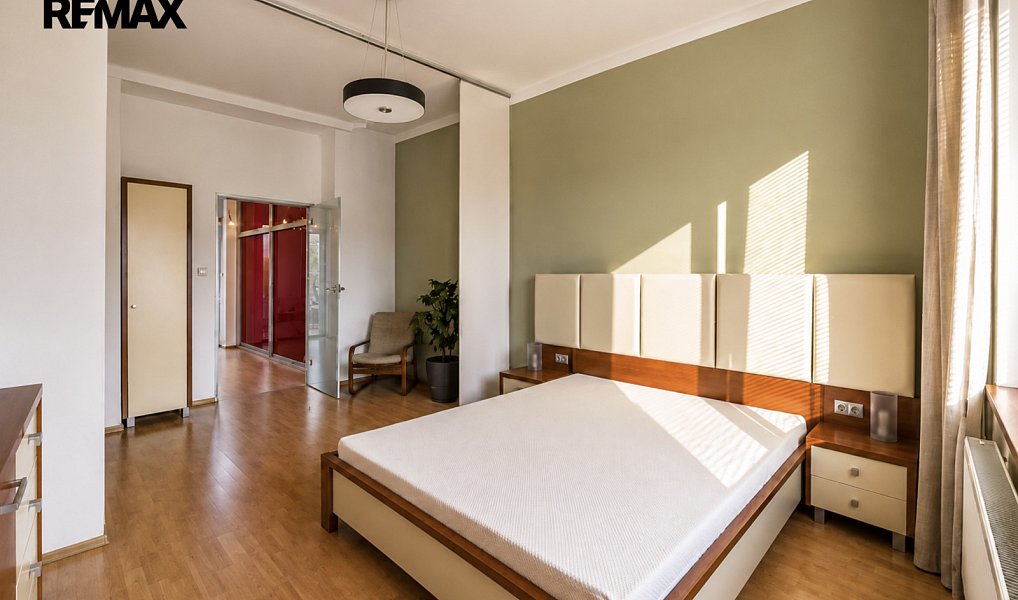 Pronájem bytu 2+kk 78 m², Praha – náhled fotky 10