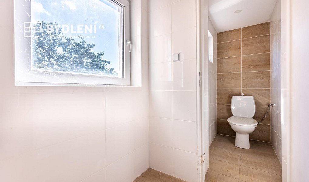Prodej domu 99 m² s pozemkem 524 m², Kladruby – náhled fotky 8