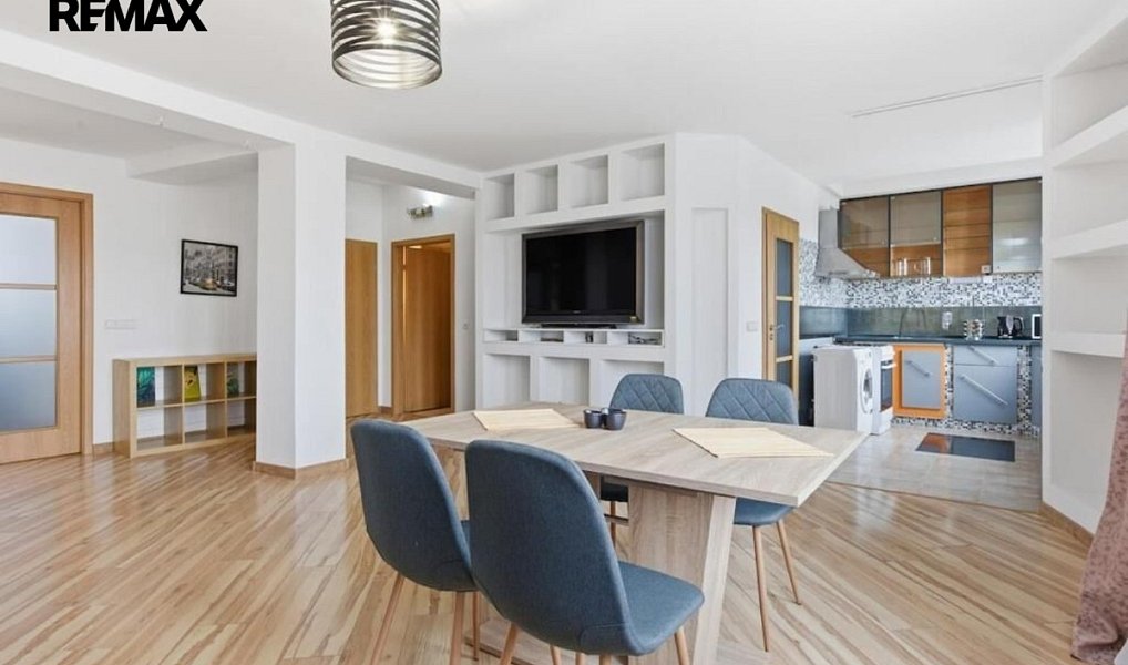 Prodej bytu 2+kk 86 m², Karlovy Vary – náhled fotky 2