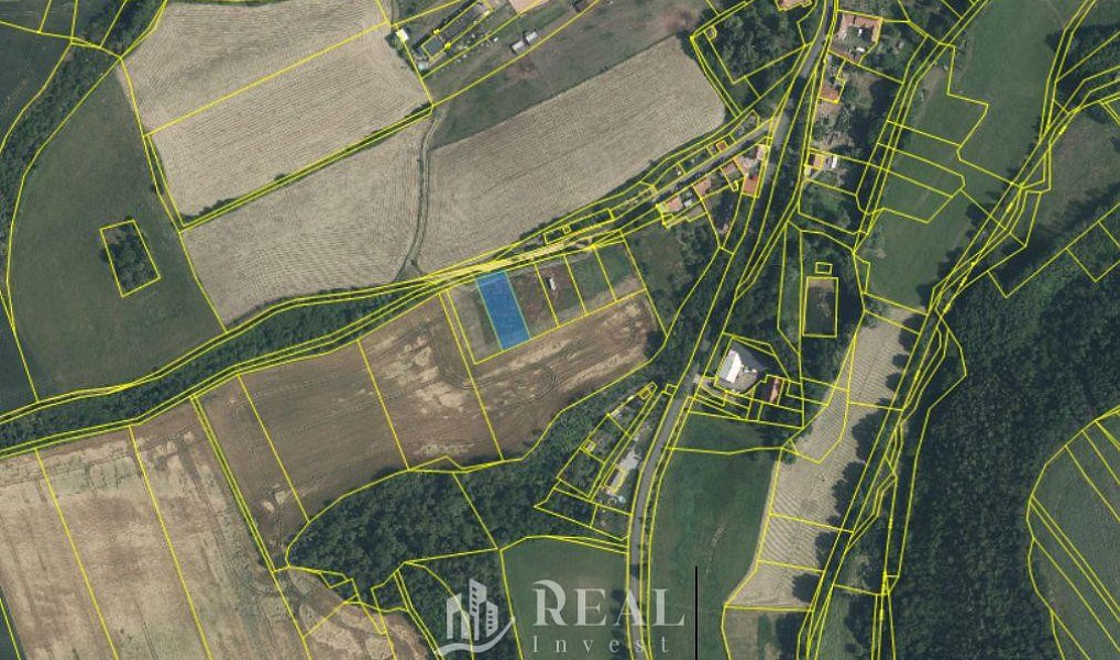 Prodej stavebního pozemku 1 196 m², Louny – náhled fotky 2