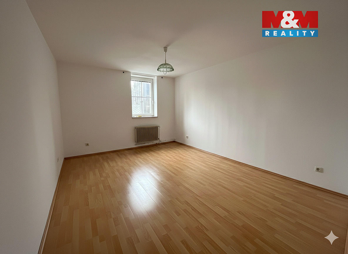 Prodej obchodních prostor 1 055 m² — photo 2