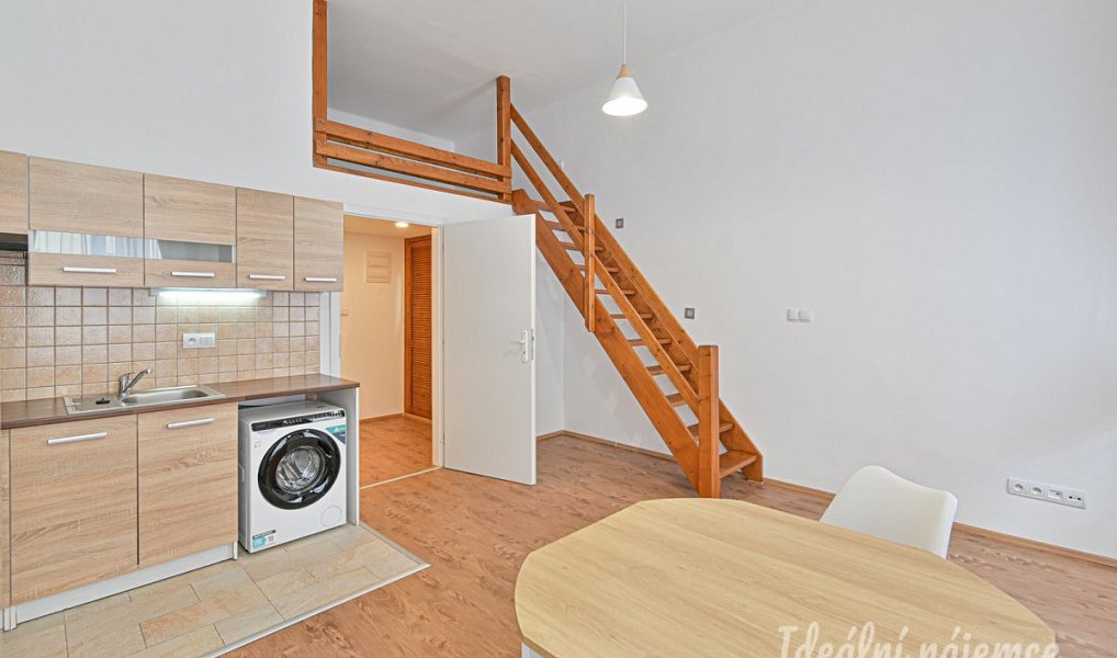Pronájem bytu 1+kk 25 m², Brno – náhled fotky 4