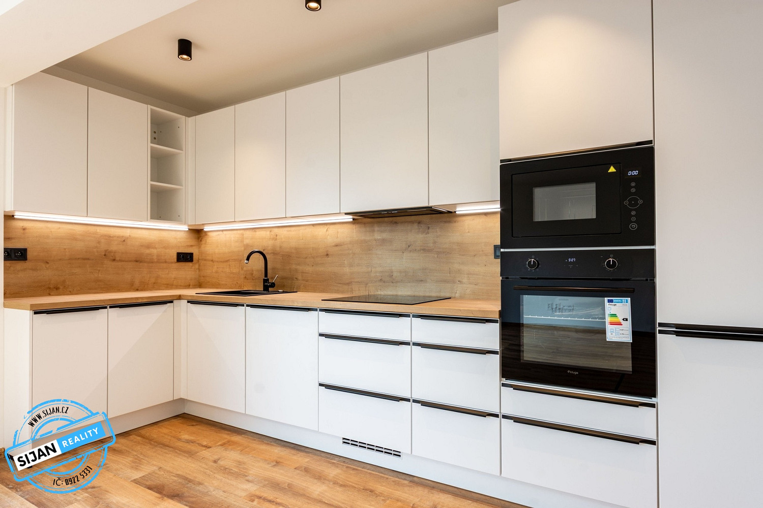 Prodej bytu 3+kk 73 m² – pohled 3
