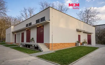 Pronájem skladovacích prostor 100 m², nábřeží Závodu míru, Pardubice - Zelené Předměstí