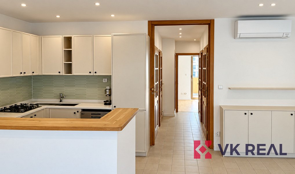 Pronájem bytu 2+kk 61 m², Praha – fotka 1 z 13
