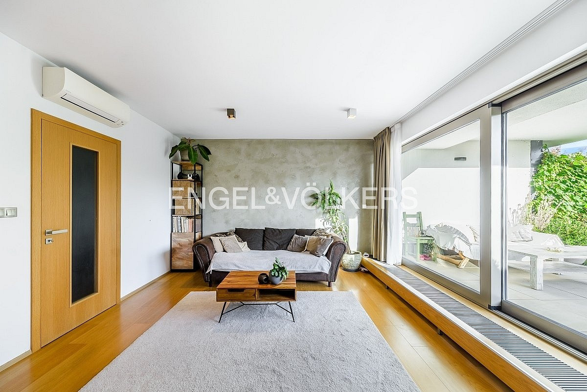 Pronájem bytu 2+kk 72 m²