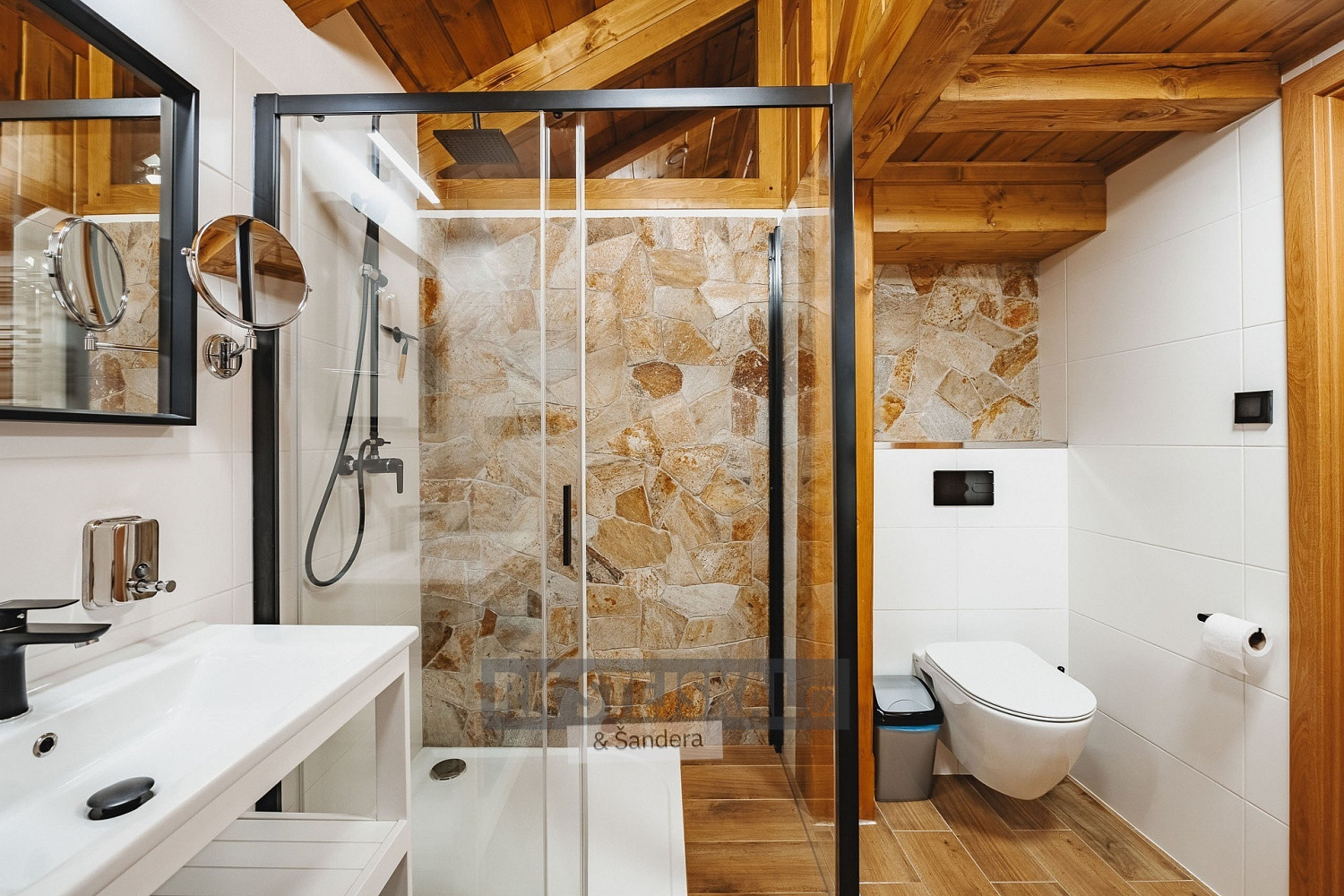 Pronájem bytu 4+kk 116 m² – fotografie 4