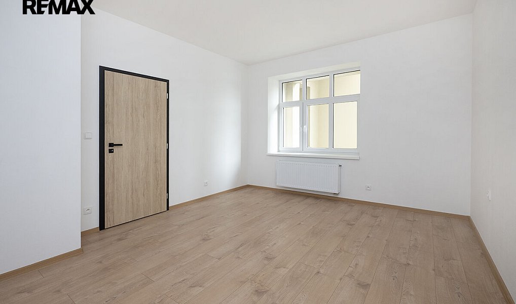 Pronájem bytu 3+kk 78 m², Strakonice – náhled fotky 12