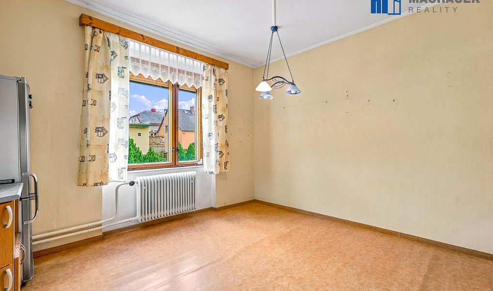 Prodej domu 161 m² s pozemkem 293 m², Zabrušany – náhled fotky 31