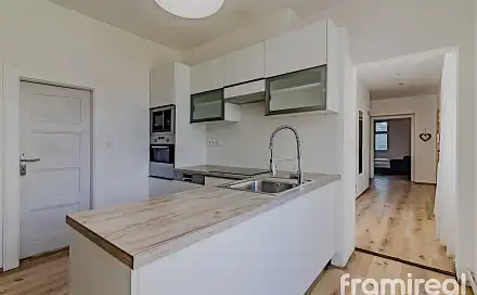 Pronájem bytu 4+1 114 m², Výpravní, Brno - Horní Heršpice