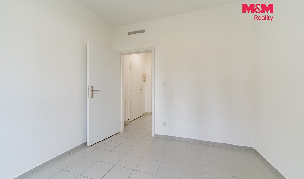 Pronájem bytu 2+kk 55 m², Cheb – náhled fotky 7