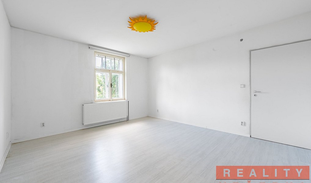 Prodej domu 80 m² s pozemkem 1 042 m², Osek – náhled fotky 4
