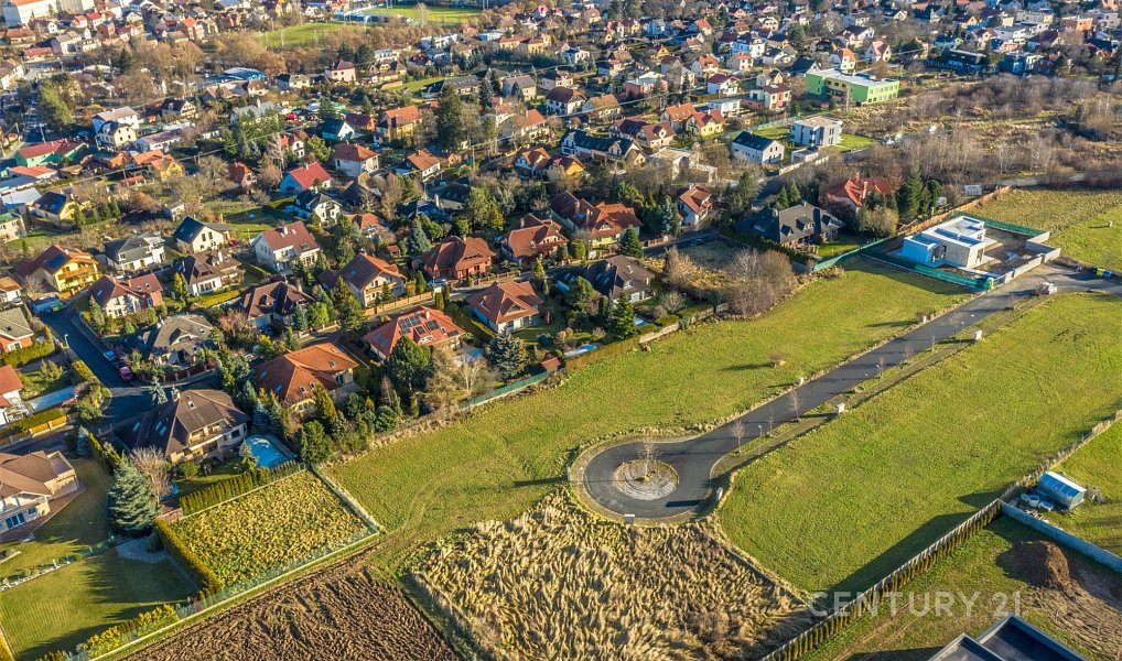 Prodej stavebního pozemku 1 801 m², Říčany – náhled fotky 10