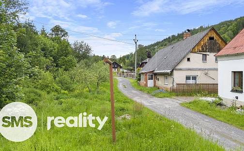 Prodej stavebního pozemku 1 316 m²