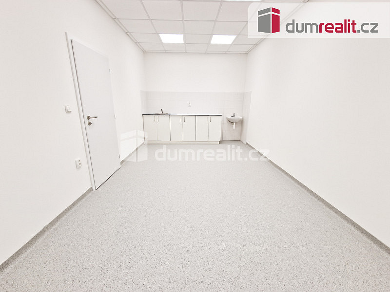 Pronájem komerčního objektu (jiného typu) 40 m² — photo 5