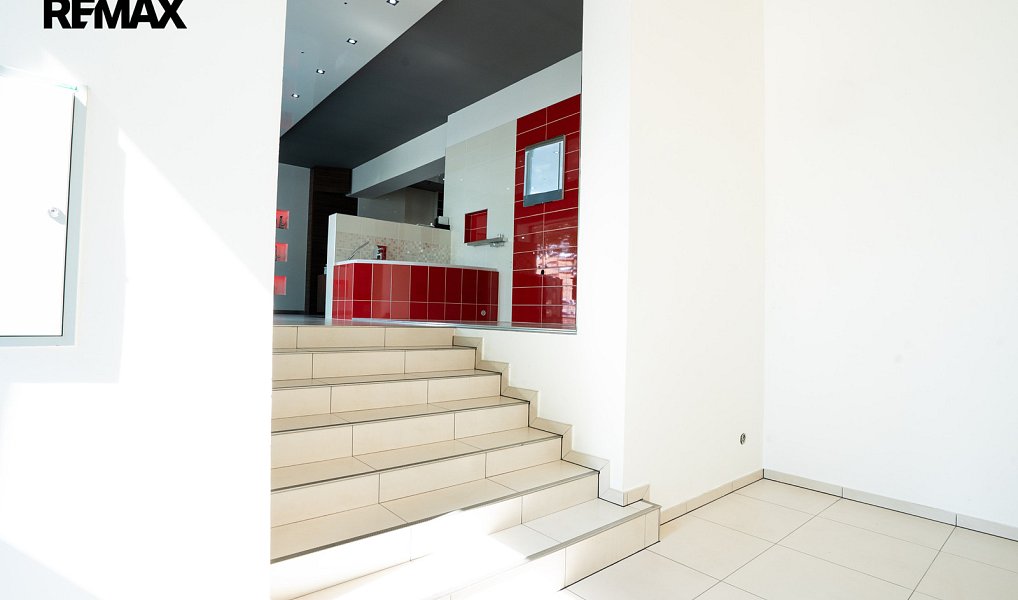 Prodej obchodních prostor 290 m², Kyjov – náhled fotky 9