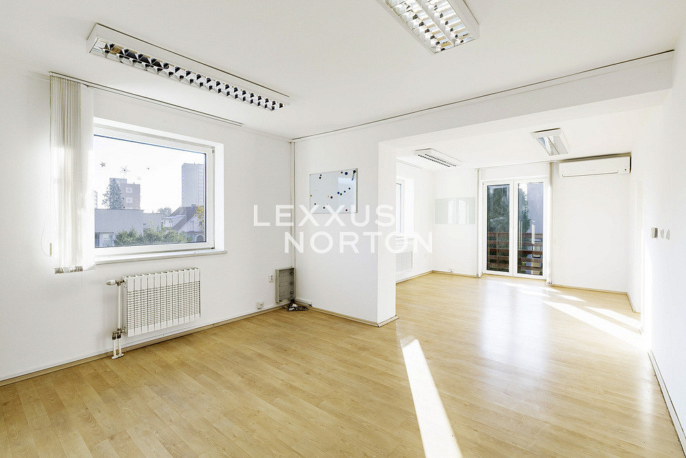 Pronájem domu 273 m² s pozemkem 824 m² – fotografie 5