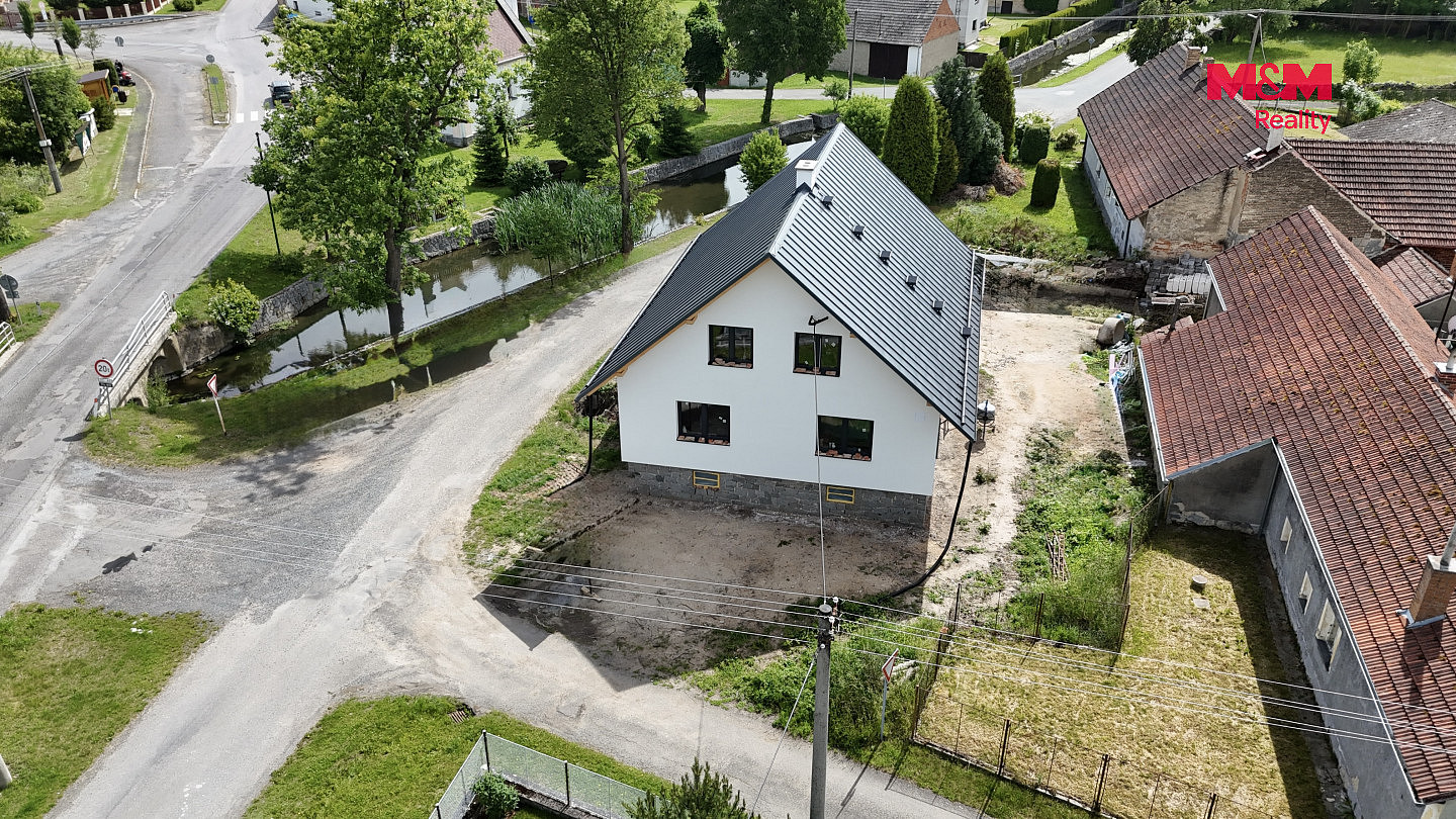Prodej domu 180 m² s pozemkem 600 m² – fotografie 3