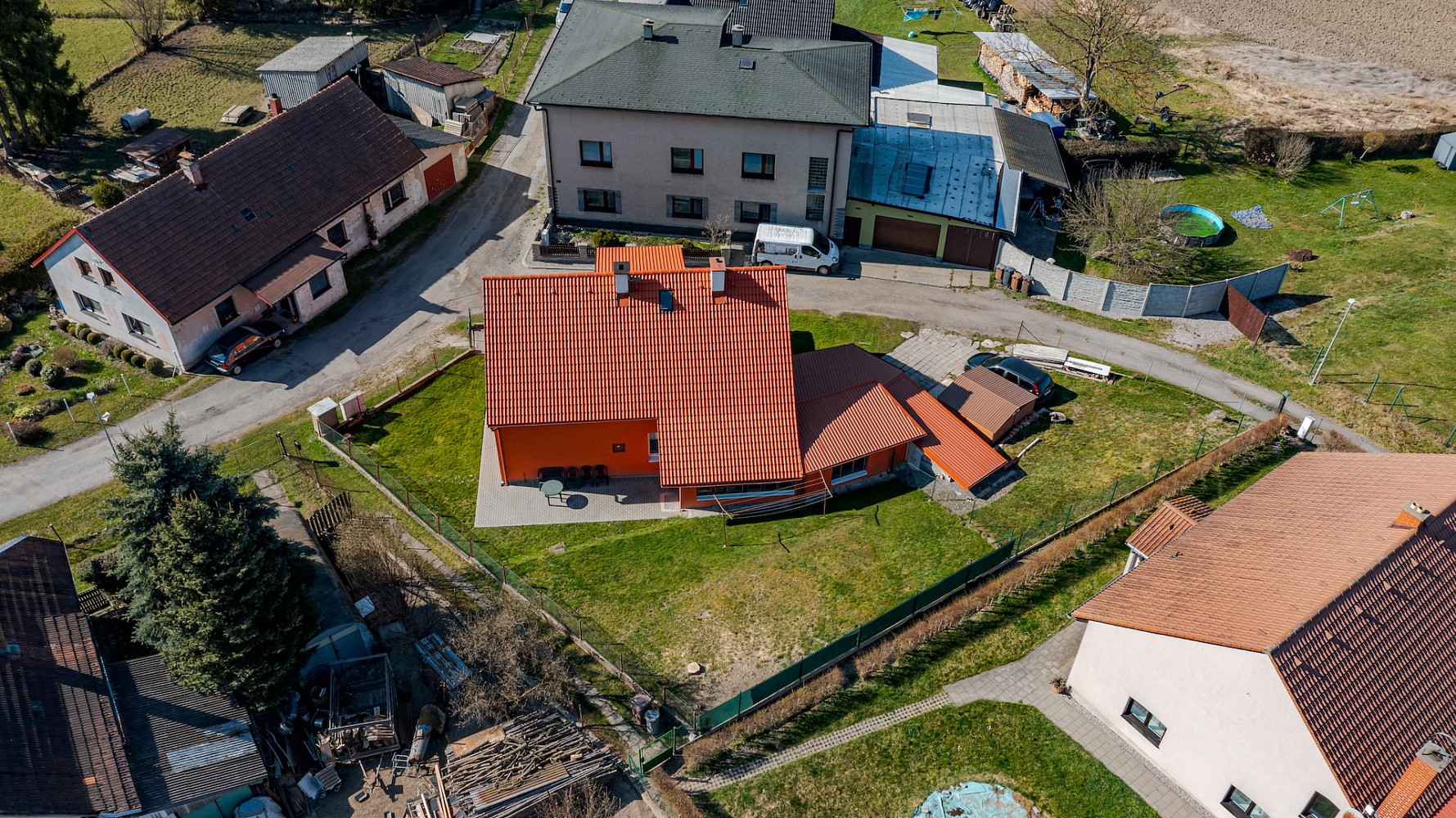 Prodej domu 180 m² s pozemkem 672 m² – fotografie 3