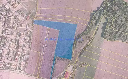Prodej pole 19 127 m², Bašť, okres Praha-východ