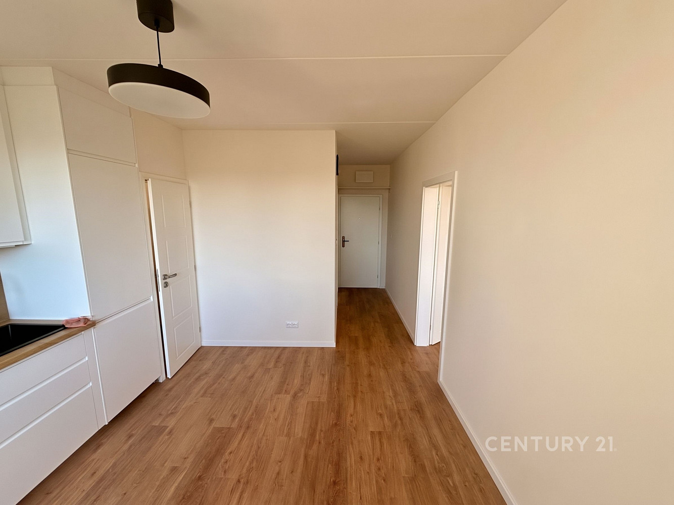 Pronájem bytu 1+1 37 m² – fotografie 3