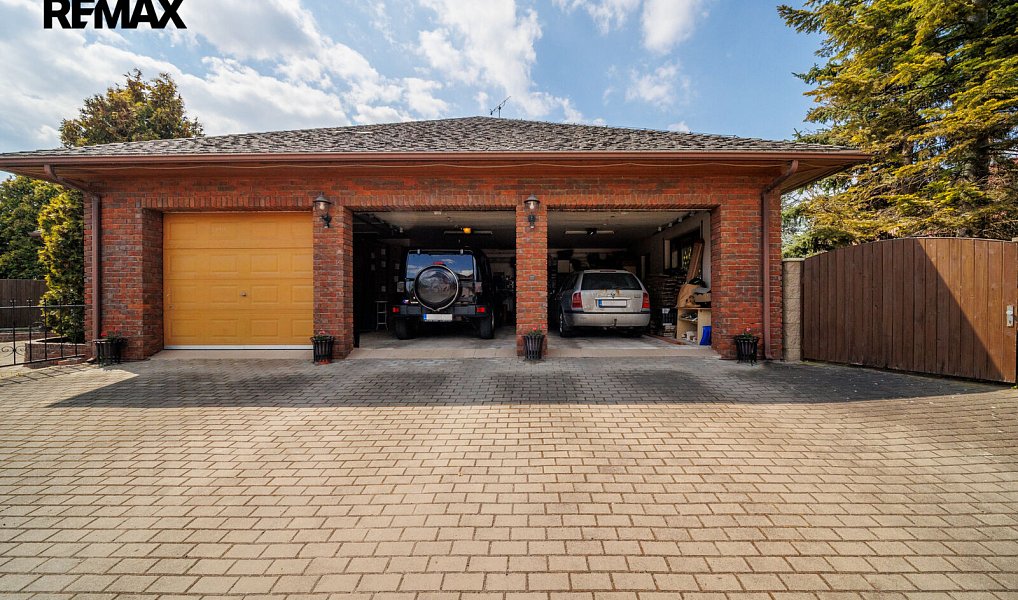 Prodej domu 217 m² s pozemkem 1 818 m², Louny – náhled fotky 5