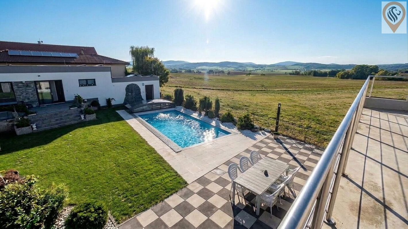 Prodej domu 256 m² s pozemkem 1 327 m² – fotografie 3