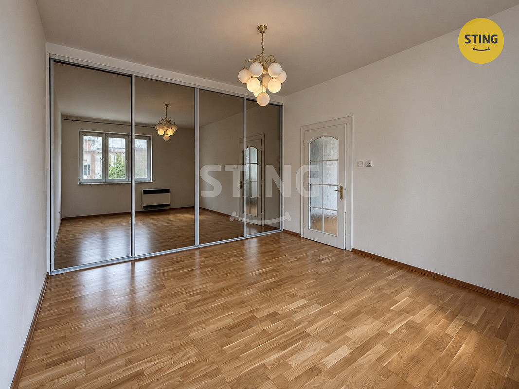 Pronájem bytu 3+1 90 m² – fotografie 3