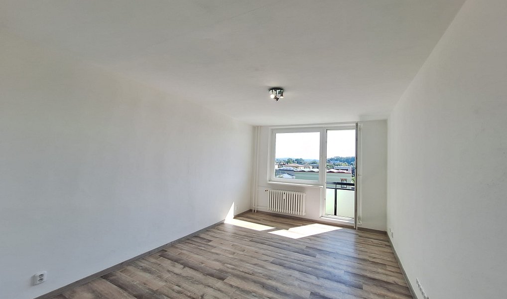 Prodej bytu 1+kk 30 m², Otrokovice – náhled fotky 3