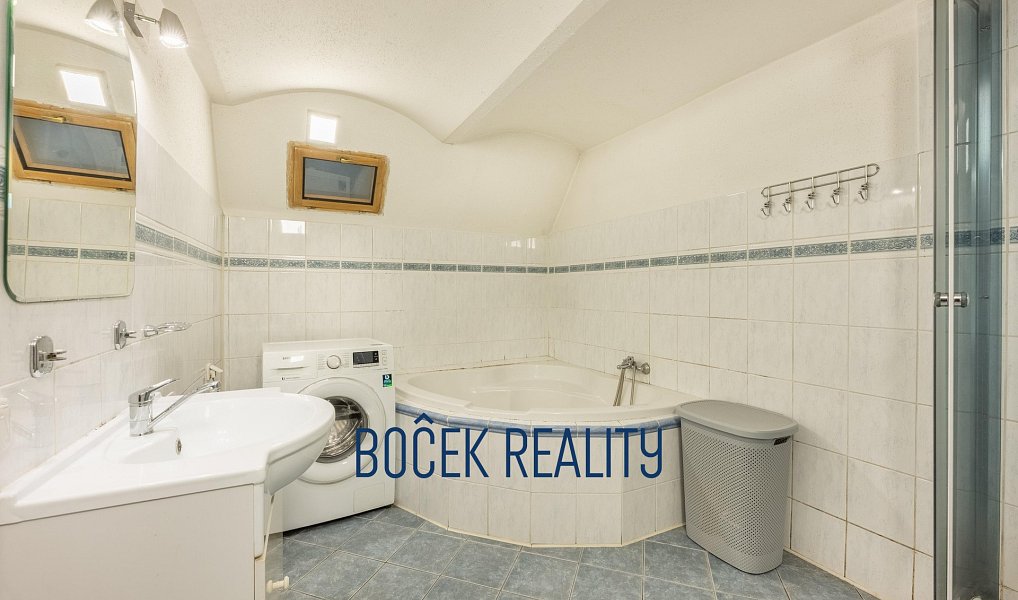 Prodej domu 211 m² s pozemkem 1 356 m², Sýkořice – náhled fotky 3