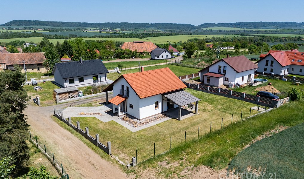 Prodej domu 160 m² s pozemkem 869 m², Milostín – náhled fotky 6