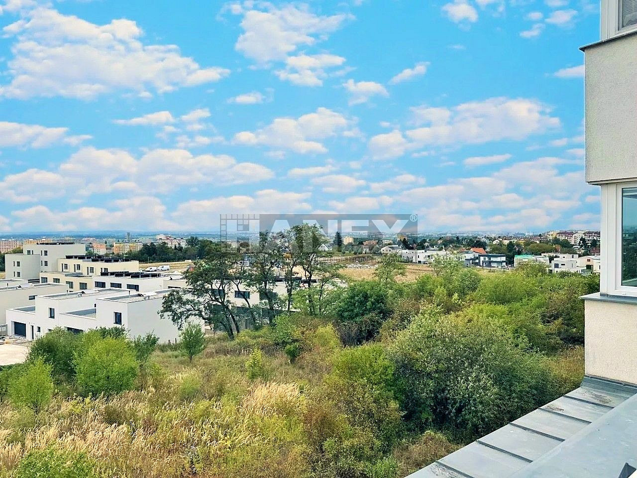 Pronájem bytu 3+kk 80 m² – fotografie 4