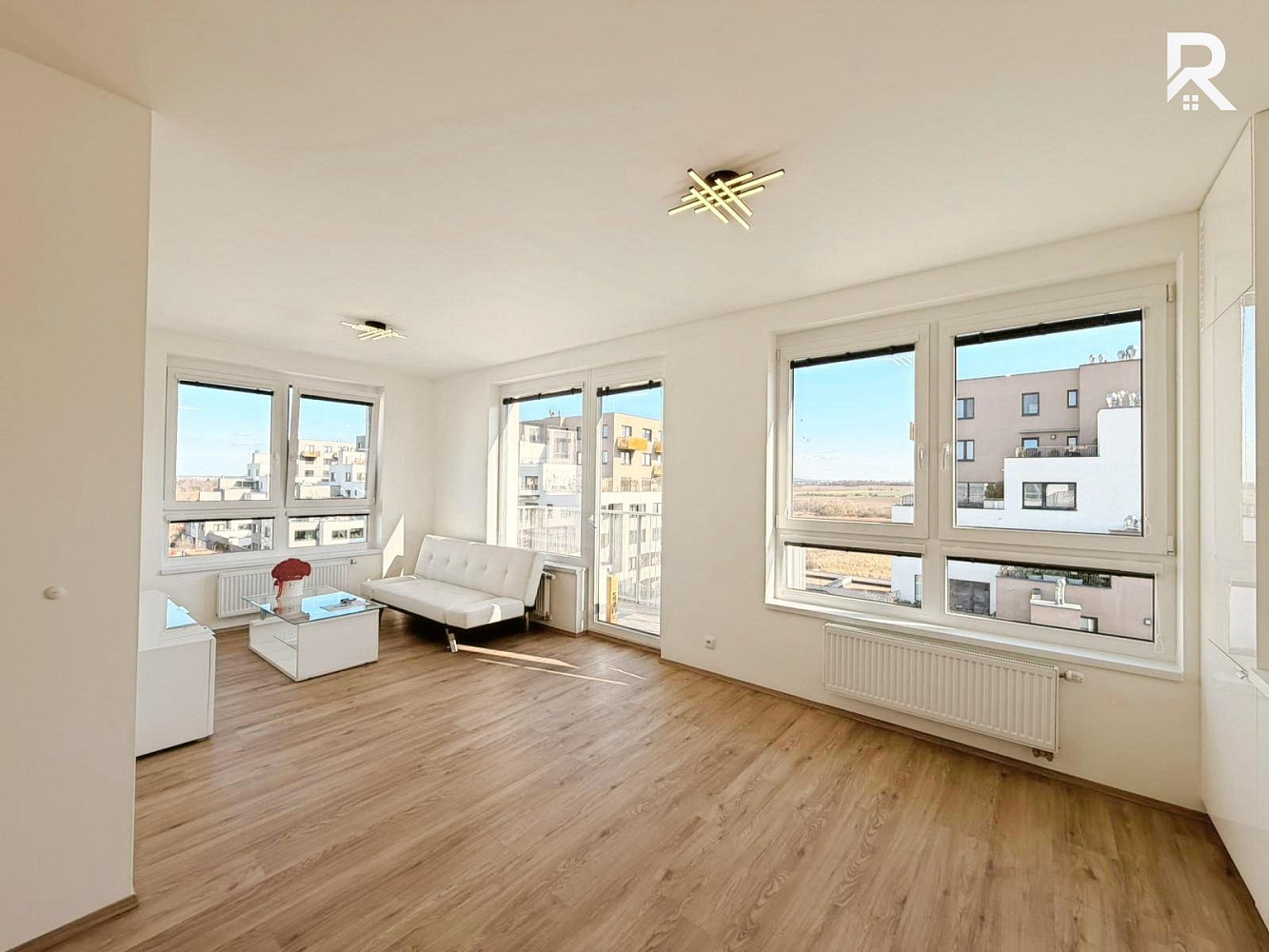 Pronájem bytu 3+kk 75 m² — photo 4