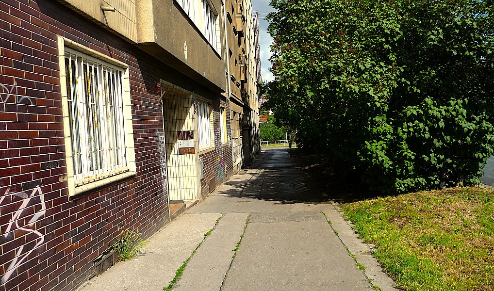 Prodej bytu 1+1 44 m², Praha – náhled fotky 2