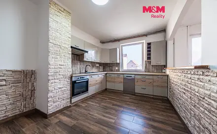 Prodej bytu 2+1 64 m², náměstí Československé armády, Kryry, okres Louny