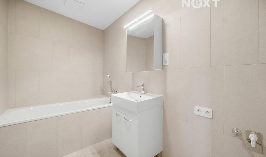Pronájem bytu 2+kk 62 m², Hradec Králové – náhled fotky 5