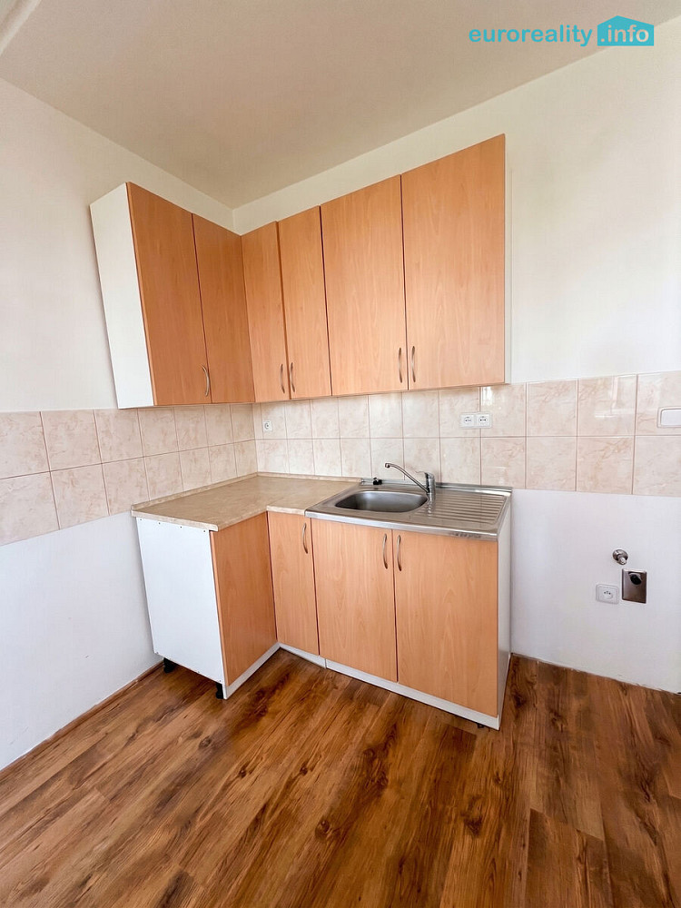Pronájem bytu 1+kk 20 m² – fotografie 2