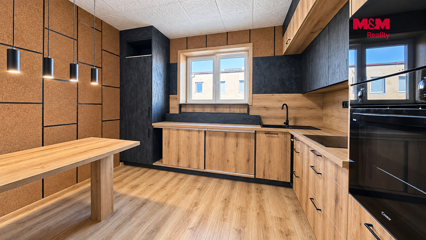 Pronájem bytu 2+1 65 m² – fotografie 4