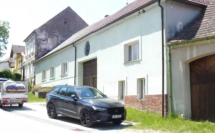 Dražba domu 220 m² s pozemkem 2 236 m², Pištín