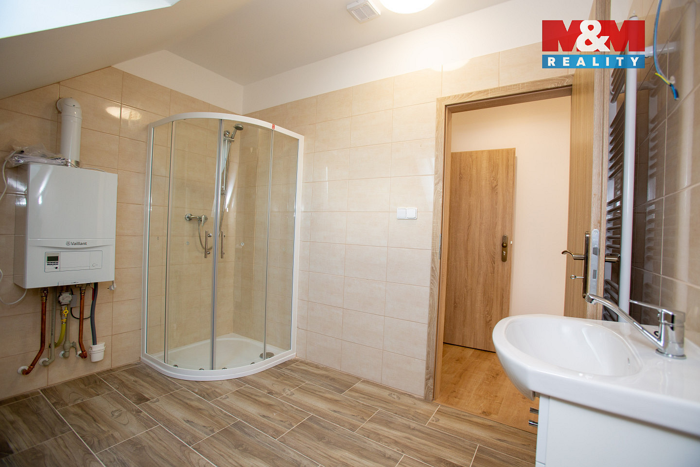 Pronájem bytu 3+kk 82 m² – pohled 6