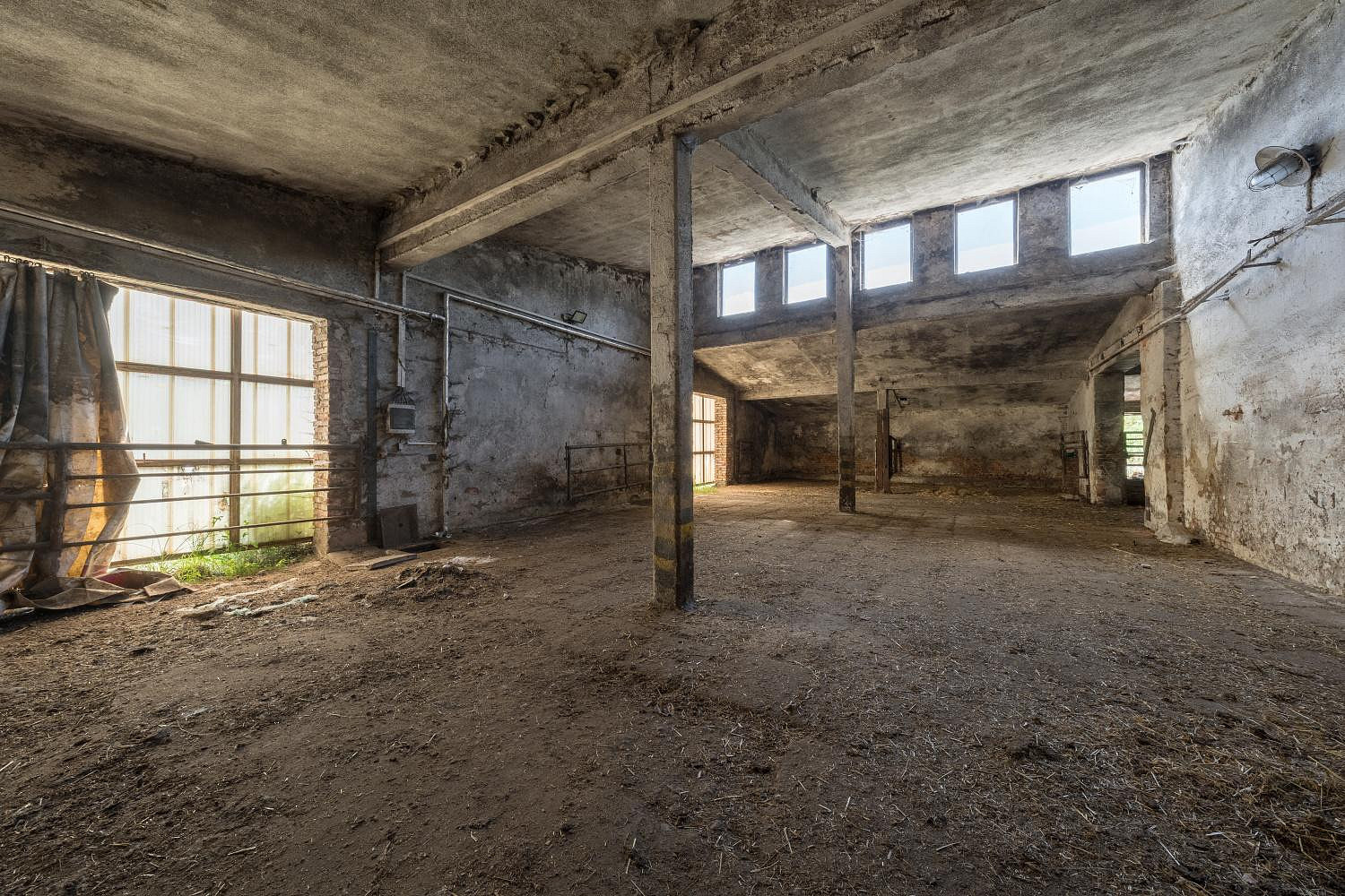 Prodej zemědělského objektu 1 400 m² — photo 2
