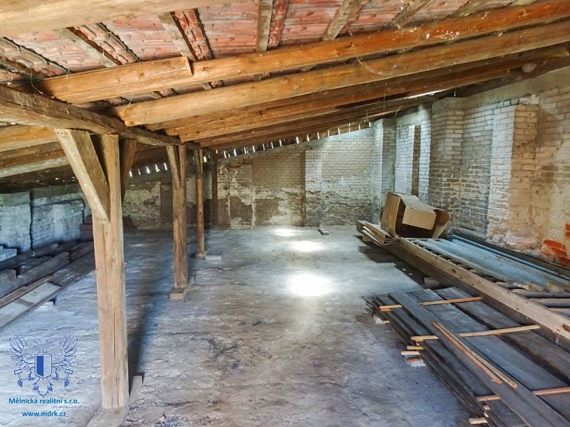 Prodej skladovacích prostor 163 m² – fotografie 2