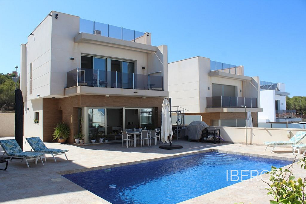 Prodej domu 118 m² s pozemkem 388 m²