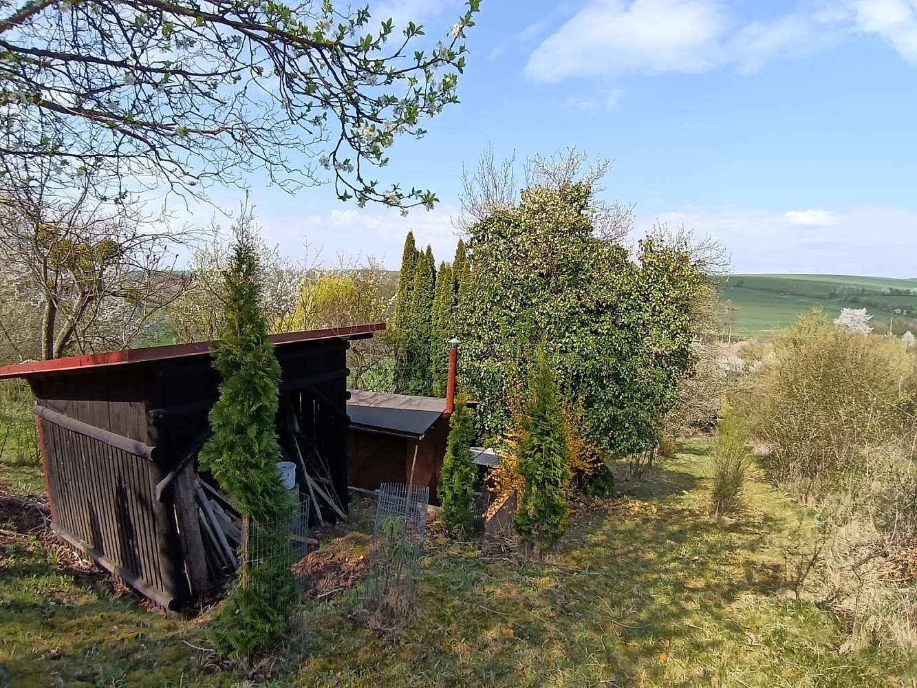 Prodej zahrady 1 872 m²